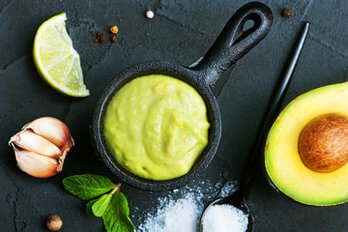 Chlorella, Salatdressing mit Avocado 